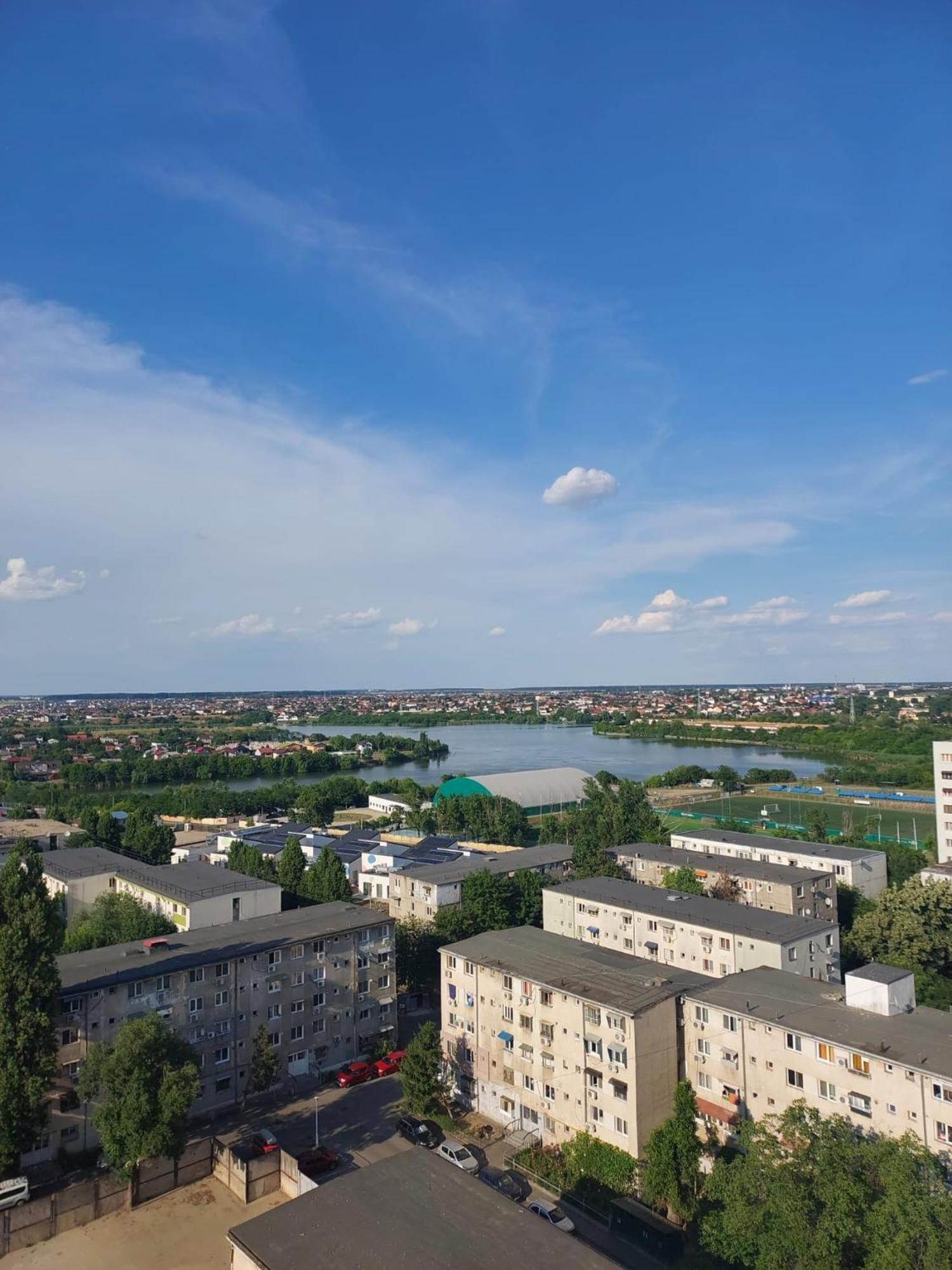 Panorama Mega Apartament Pantelimon Bucharest Exterior photo